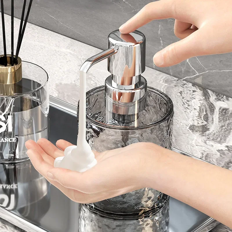 Handen Schuimende Zeepdispense - Soap Making Foam recensie en prijs